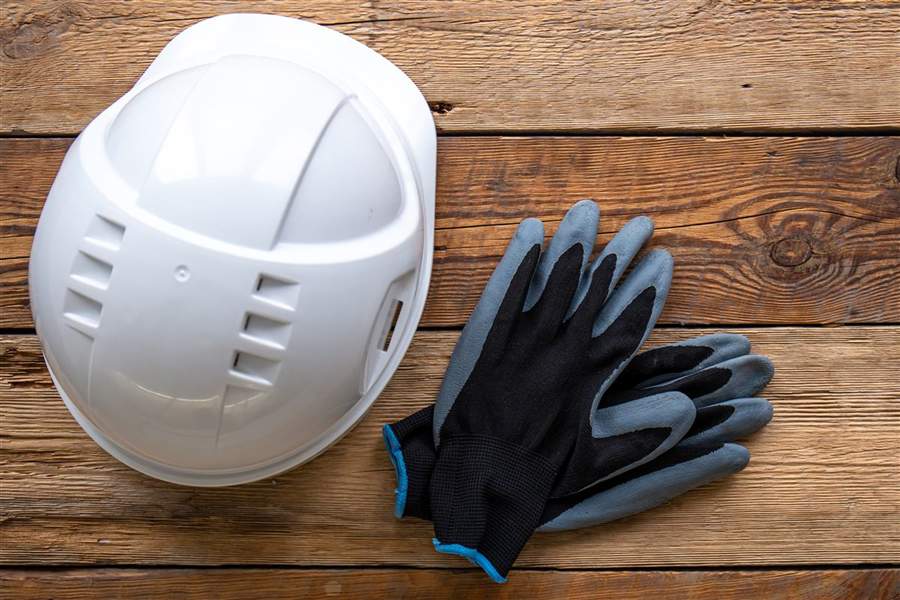 EPP eléctrico: guantes dieléctricos y protección